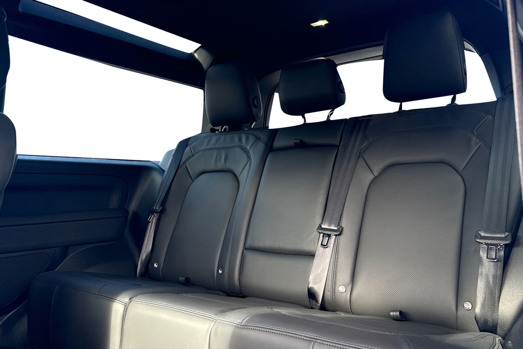 Land Rover Defender 90 D250 90 X-dynamic Se SL26WNA Grey #4