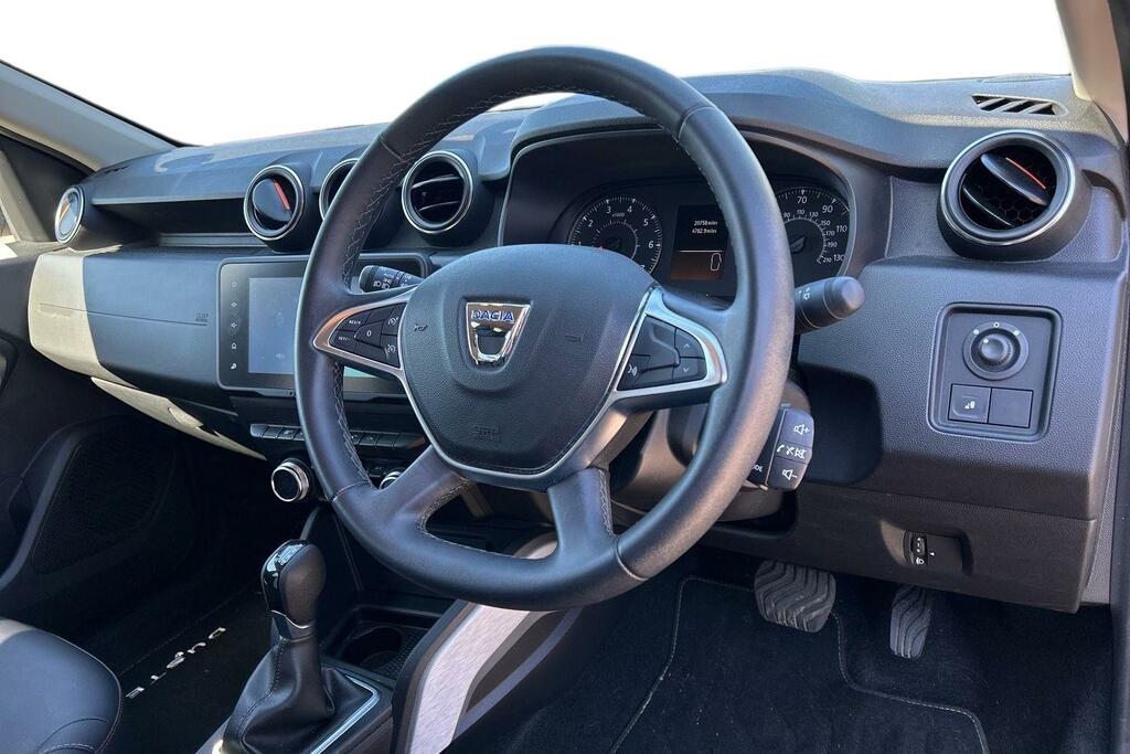 Dacia Duster 1.3 Tce Extreme Se Suv Edc Euro 6 Ss SW72PKD Black #6