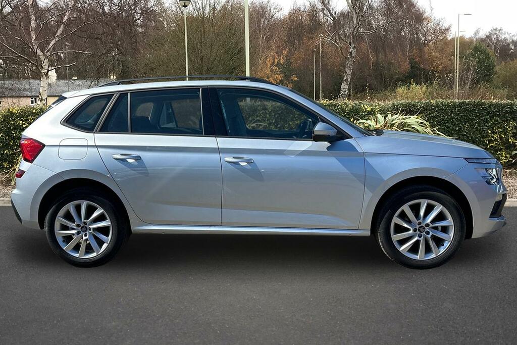 Skoda Kamiq 1.0 Tsi 95 Se Edition GL25JZX Black #4