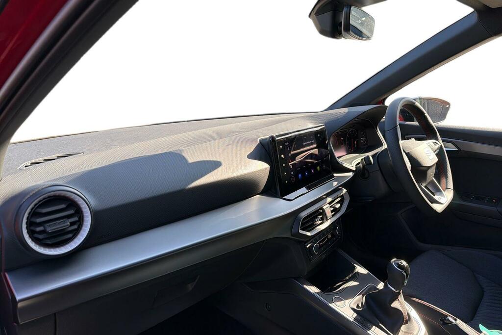 Seat Arona 1.0 Tsi 115 Fr Black Edition SV26ZNO Red #2