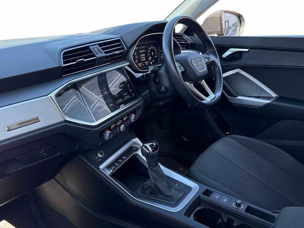 Audi Q3 Technik 35 Tfsi 150 Ps S Tronic SW72HMD Grey #2