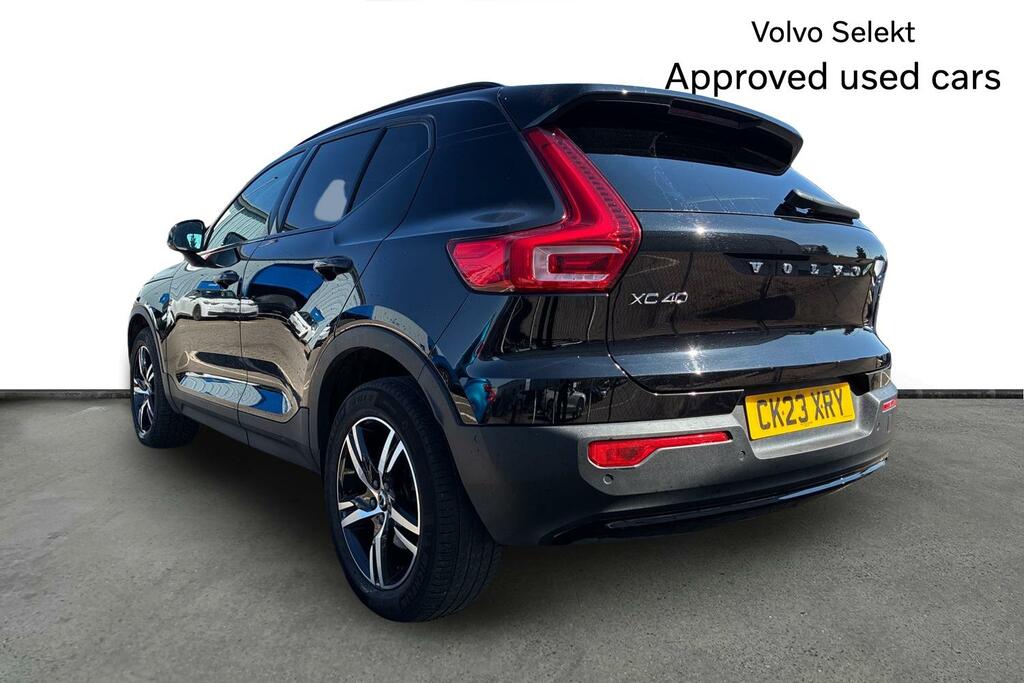 Volvo XC40 2.0 B3p Plus Dark CK23XRY Black #3
