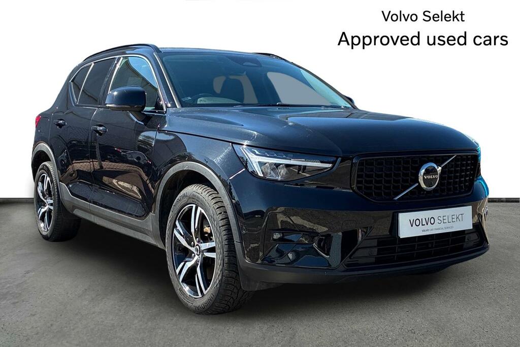 Volvo XC40 2.0 B3p Plus Dark Black
