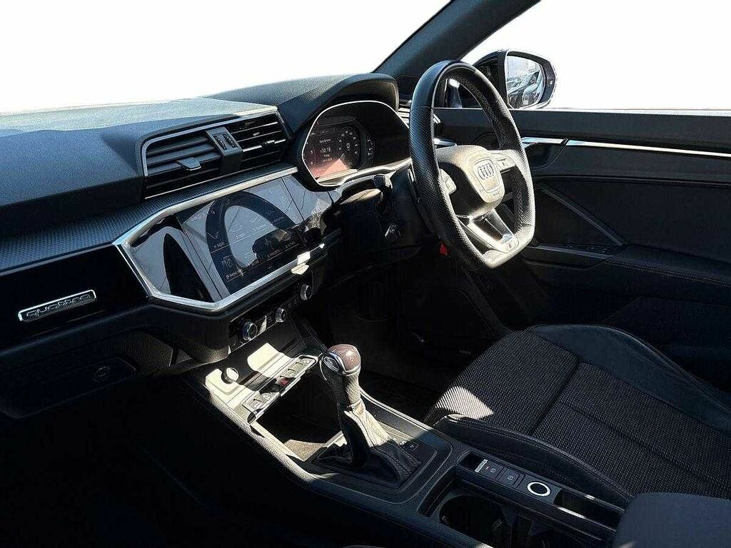 Audi Q3 Black Edition 35 Tdi Quattro 150 Ps S Tronic SR22HBU Blue #2