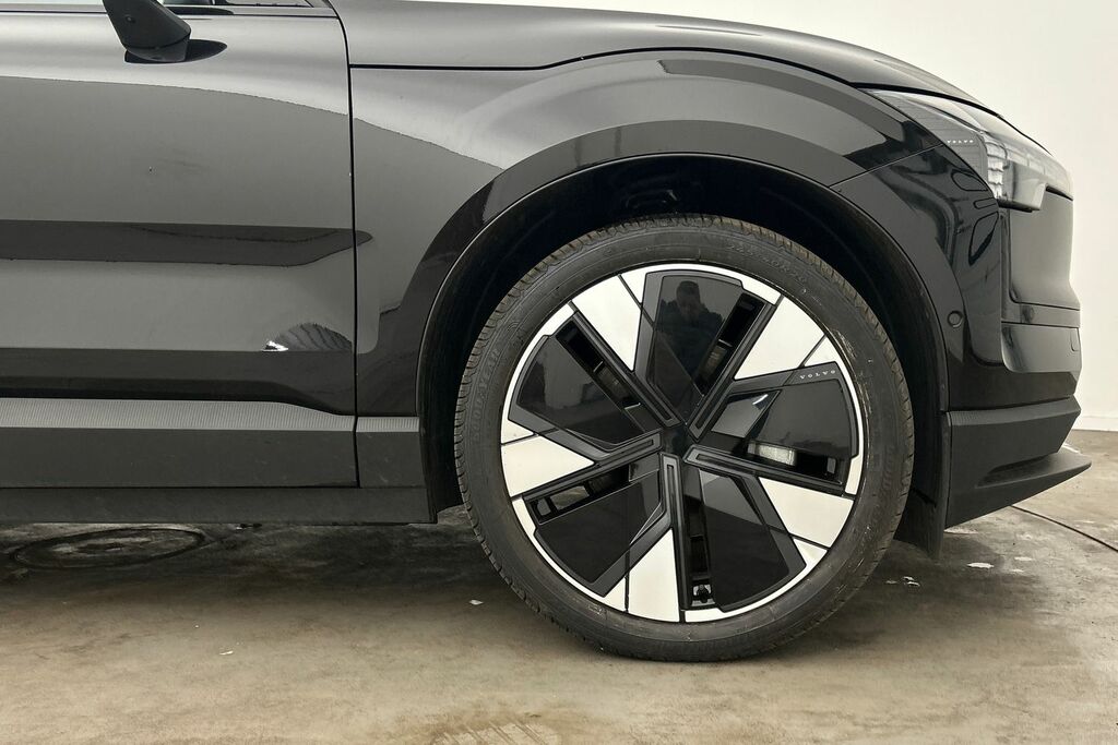 Volvo EX30 200Kw Sm Extended Range Ultra 69Kwh OY75LKU Black #5