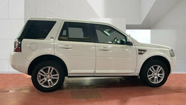 Land Rover Freelander 2 Sd4 Xs Suv White #5