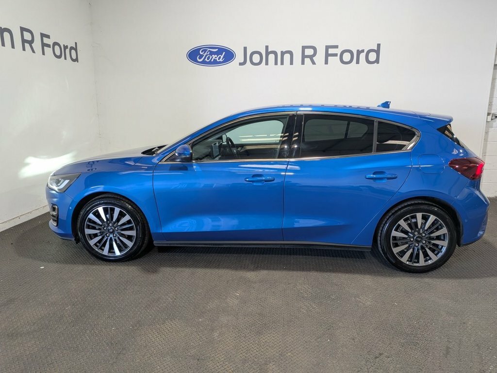 Ford Focus 1L Titanium Vignale KX72NKJ Blue #3