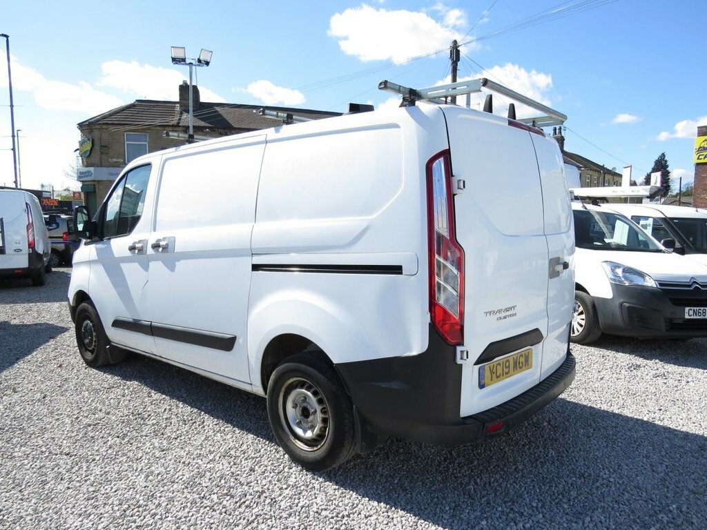 Ford Transit Custom 2L Null YC19WGW White #4