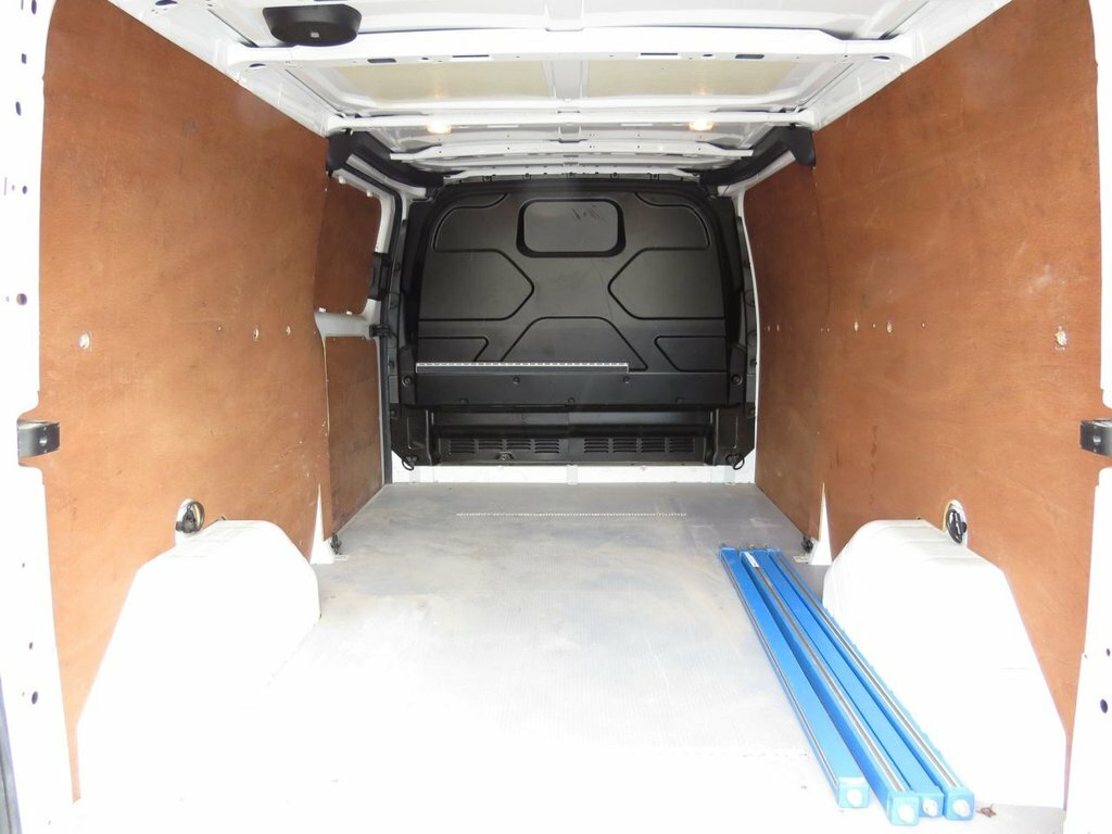 Ford Transit Custom 2L Null YC19WGK White #2