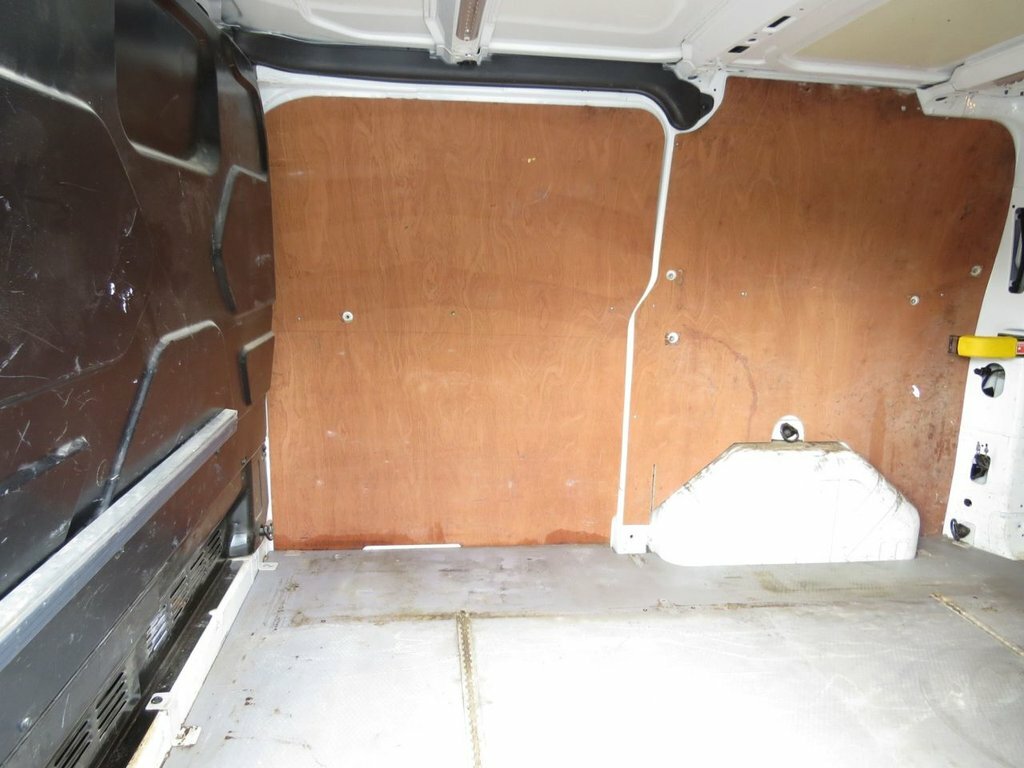 Ford Transit Custom 2L Null YC19WFY White #5