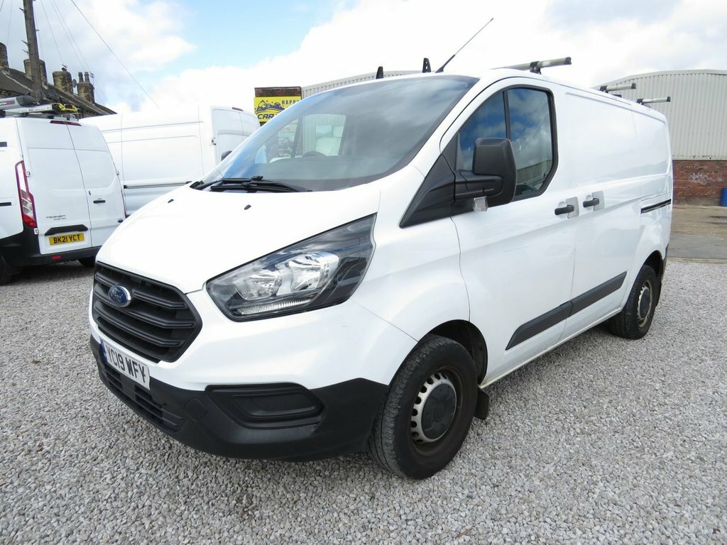 Ford Transit Custom 2L Null YC19WFY White #4