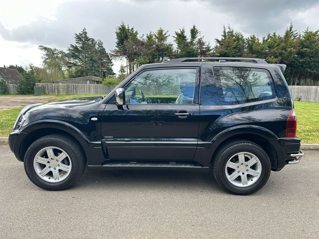 Mitsubishi Shogun 3.5 V6 Warrior Black #5