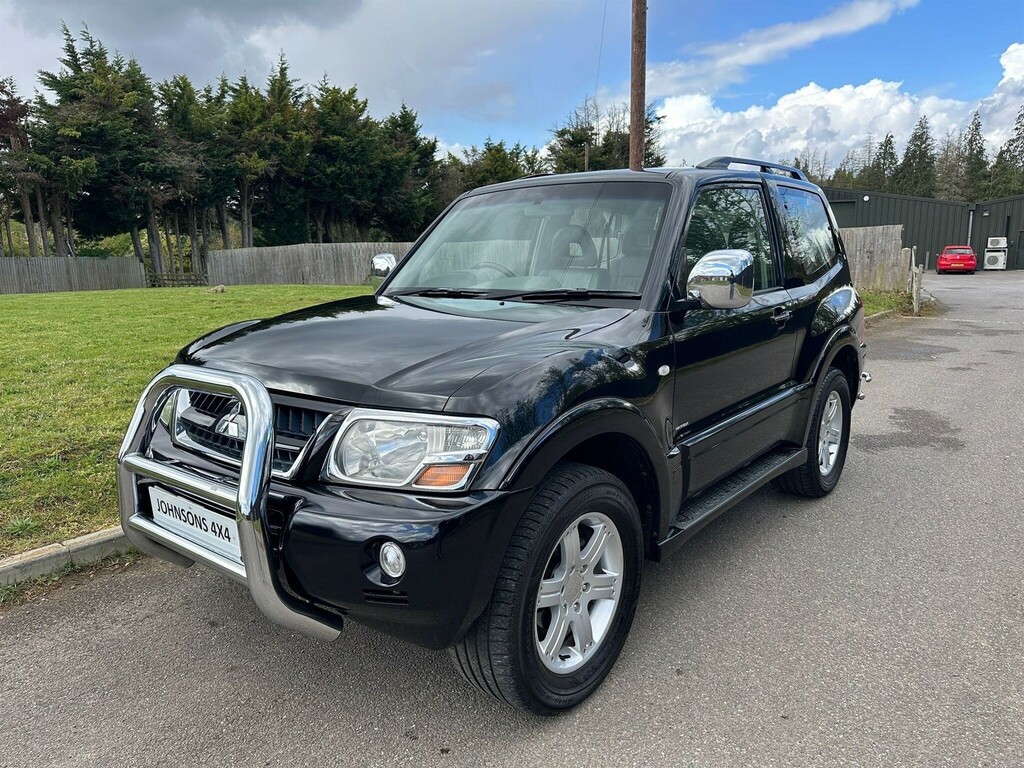Mitsubishi Shogun 3.5 V6 Warrior Black