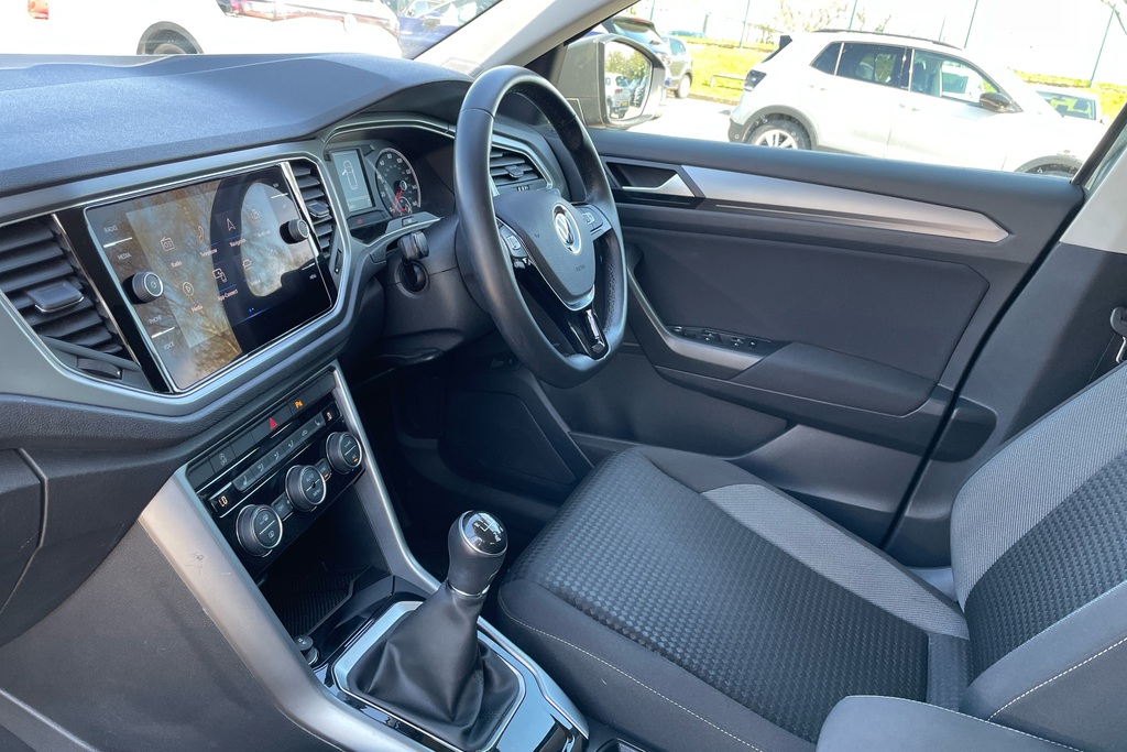 Volkswagen T-Roc 1.0 Tsi 110 Active FL71VWC Grey #2