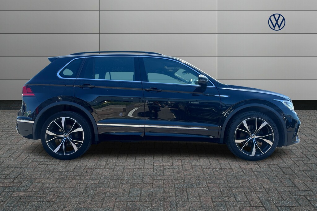 Volkswagen Tiguan 1.5 Tsi 150 R-line Dsg PK23YDT Black #4