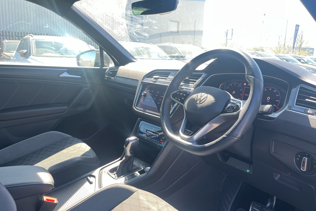 Volkswagen Tiguan 1.5 Tsi 150 R-line Dsg PK23YDT Black #6