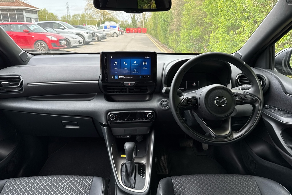 Mazda 2 1.5I Hybrid Homura Cvt OU75GDJ Silver #3