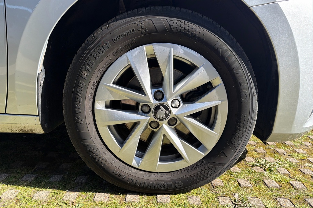 Skoda Fabia 1.0 Tsi 116 Se Edition VN25HZF Silver #5