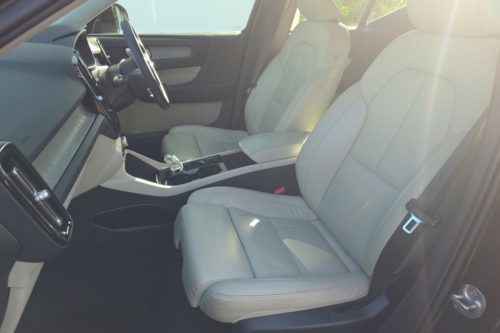 Volvo XC40 1.5 T5 Recharge Phev Inscription Pro MJ71BVX Black #6