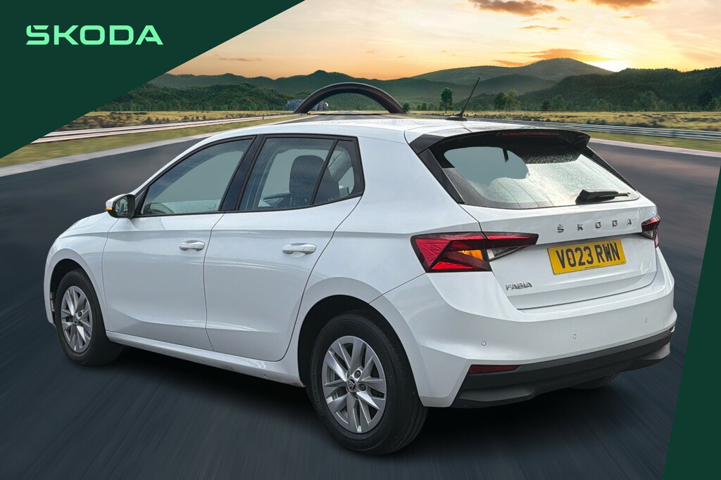 Skoda Fabia 1.0 Mpi 80 Se Comfort VO23RWN White #3