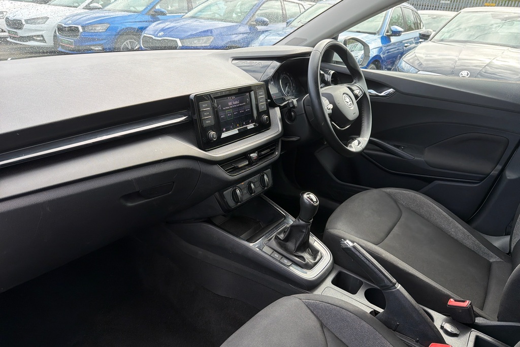 Skoda Fabia 1.0 Mpi 80 Se Comfort VO23RWN White #6