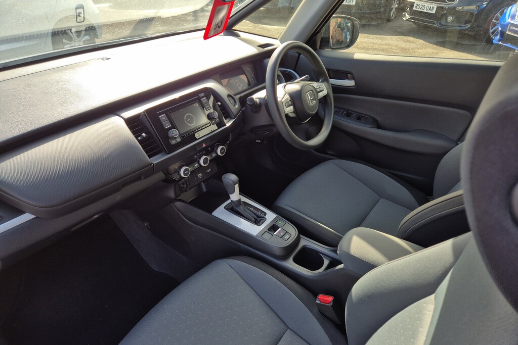 Honda Jazz 1.5 I-mmd Hybrid Se Ecvt White #2