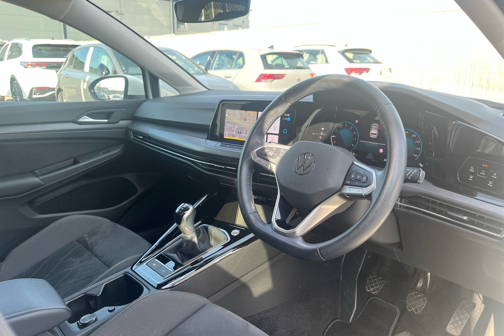 Volkswagen Golf 1.5 Tsi Style Edition DG23ONK White #6