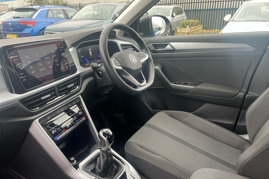 Volkswagen T-Roc 1.0 Tsi Life DA23GGF Blue #2