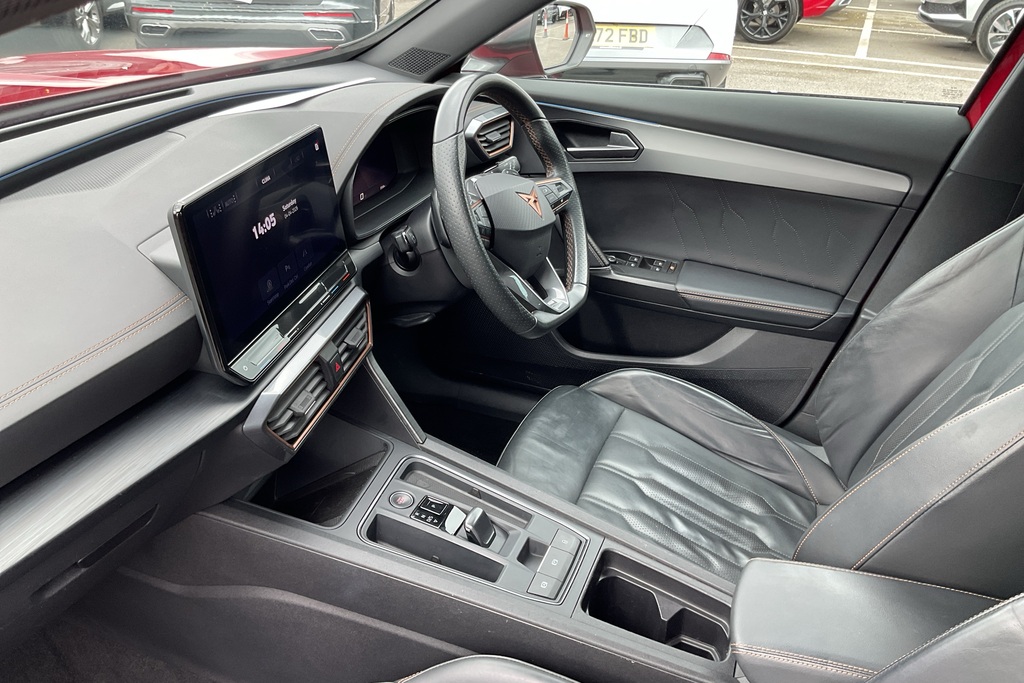 Cupra Formentor 1.5 Tsi 150 V2 Dsg SB72HFR Red #2