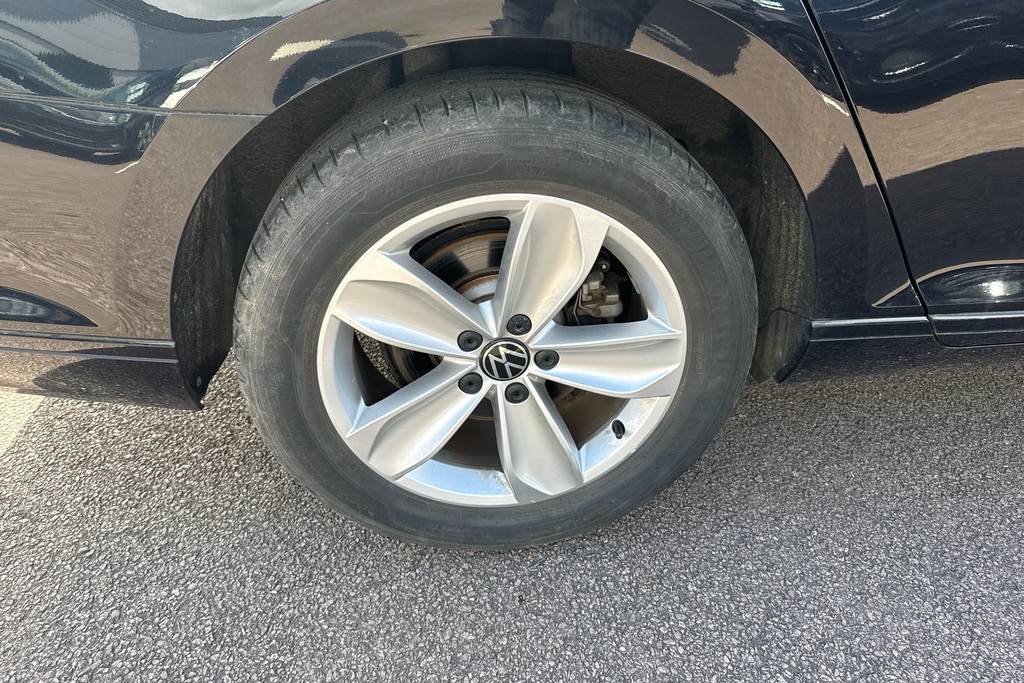 Volkswagen Passat 2.0 Tdi Evo Scr Se Nav Black #5