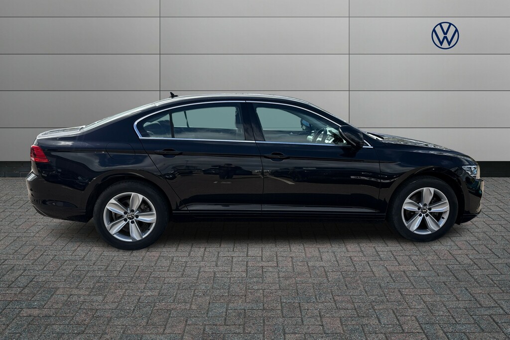 Volkswagen Passat 2.0 Tdi Evo Scr Se Nav Black #4