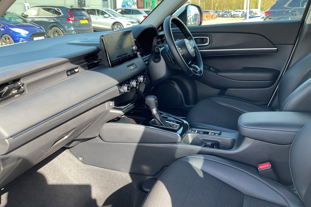 Honda Hr-V 1.5 Ehev Advance Cvt BL74GHJ White #3
