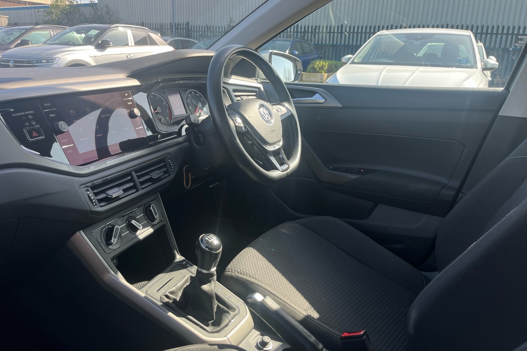 Volkswagen Polo 1.0 Se PJ68FDL Silver #2