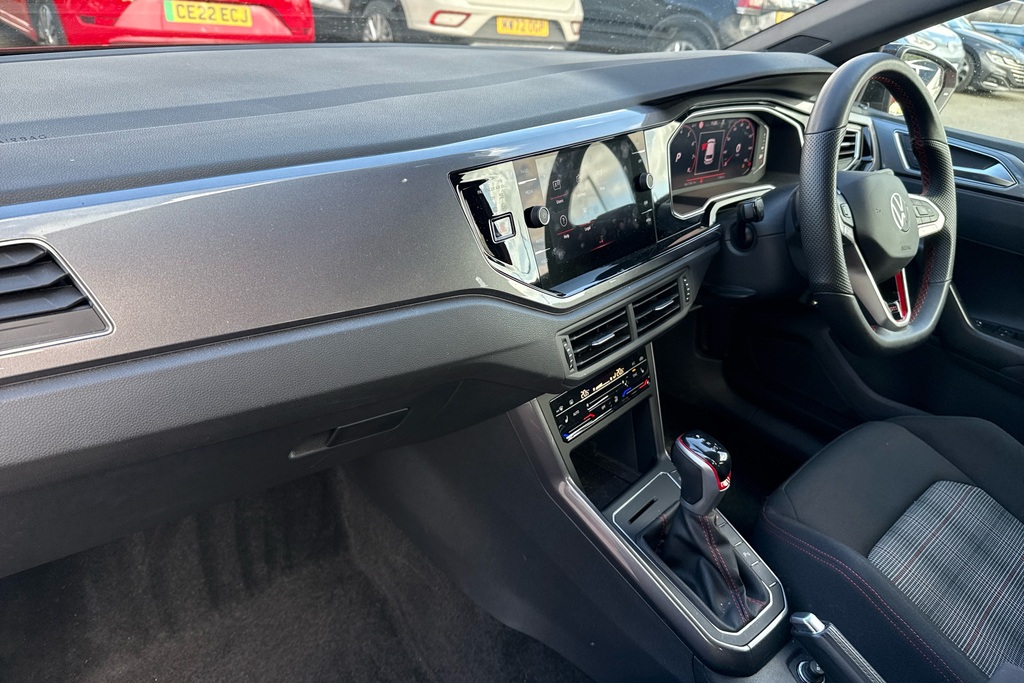 Volkswagen Polo 2.0 Tsi Gti Dsg VN73BKO Red #2
