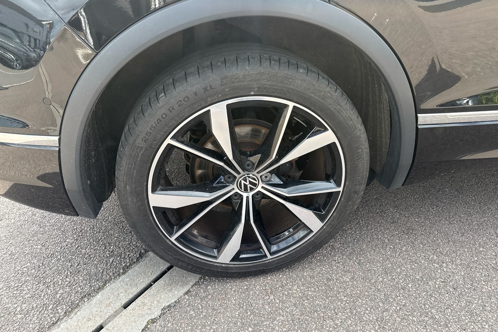 Volkswagen Tiguan 1.5 Tsi 150 R-line Dsg YA72VHT Black #5