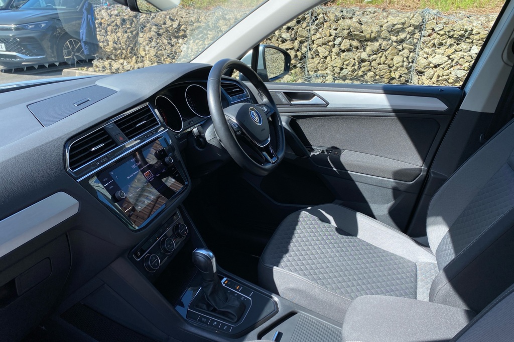 Volkswagen Tiguan 1.5 Tsi Evo 150 Match Dsg Silver #2