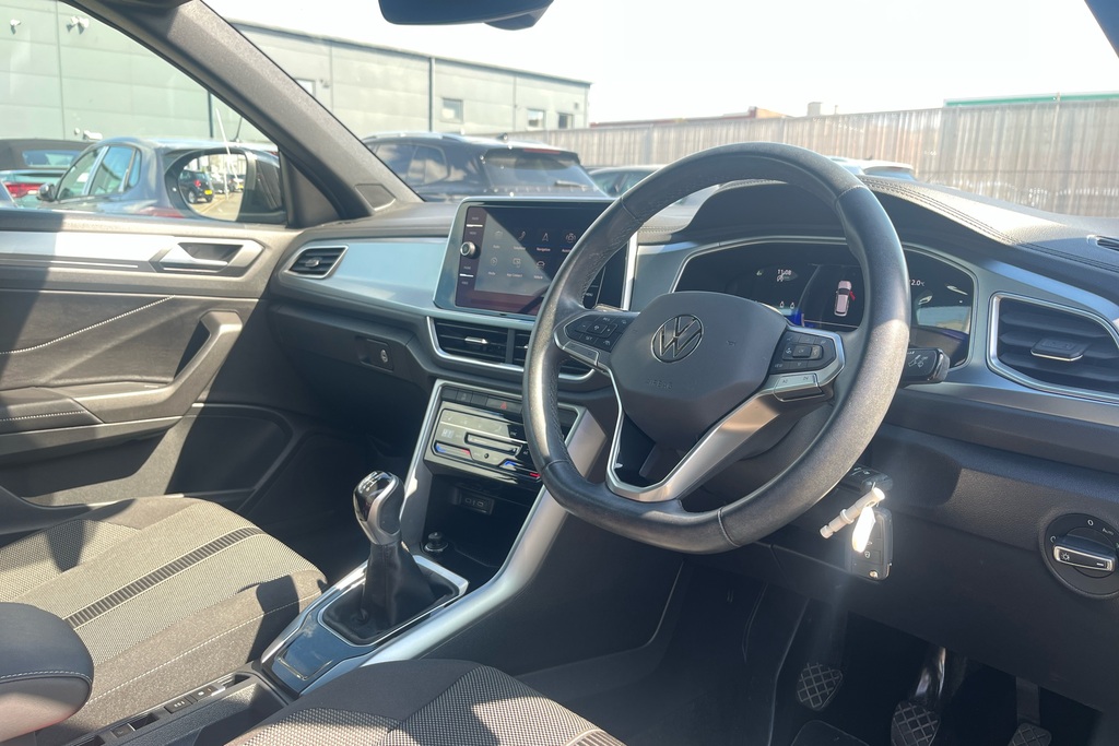 Volkswagen T-Roc 1.0 Tsi Style PK23YOX Black #6