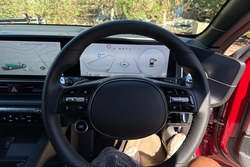 Hyundai Ioniq 6 Premium BN25YTA Red #3