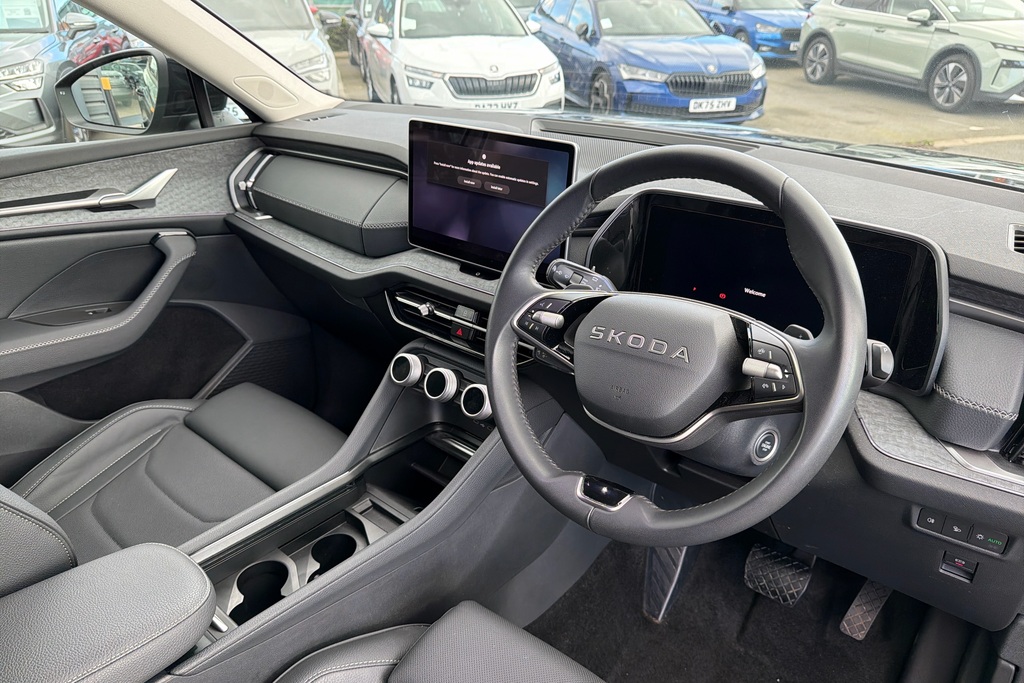 Skoda Kodiaq 1.5 Tsi E-tec Se L Dsg 7 Seat KY75MUU Black #6