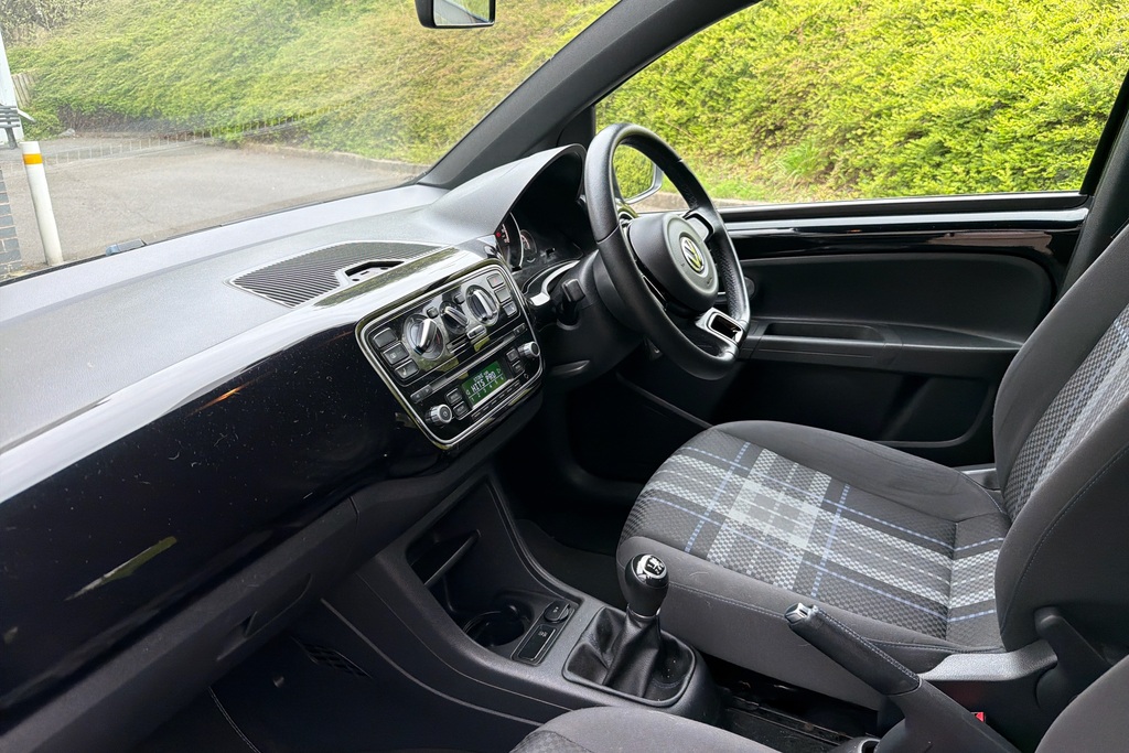 Volkswagen Up 1.0 Club Up DP15ULO Black #2