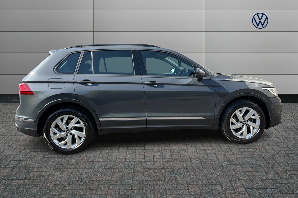 Volkswagen Tiguan 1.5 Tsi 150 Life Dsg GF72OSA Grey #4