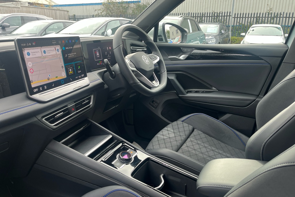 Volkswagen Tiguan 1.5 Tsi 272 Ehybrid R-line Dsg PJ25NZD Silver #2