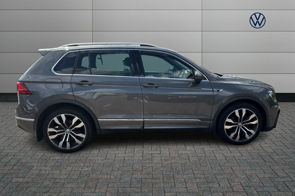 Volkswagen Tiguan 2.0 Tdi 150 R-line Tech YD20DPO Grey #4