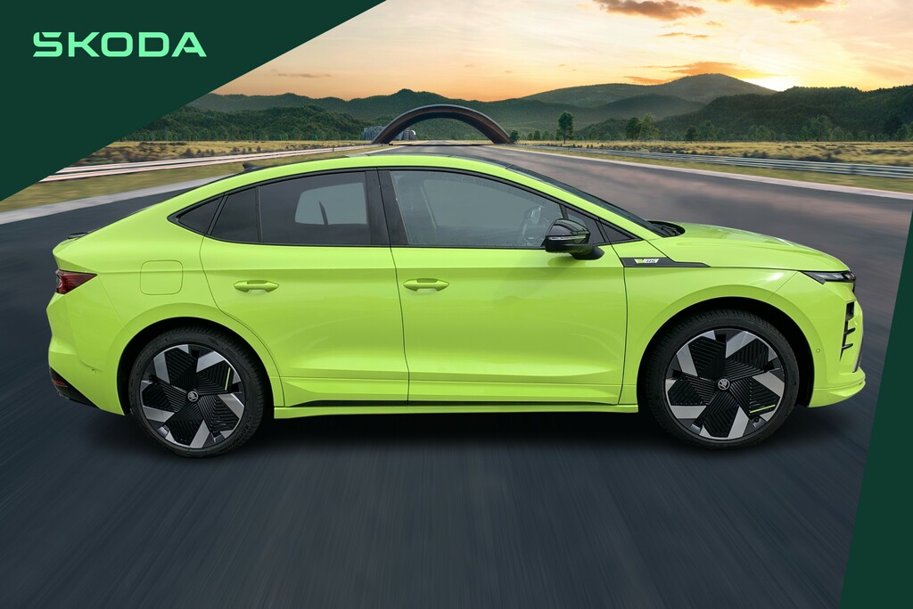 Skoda ENYAQ 250Kw Vrs 84Kwh 4X4 BN75CYF Black #4