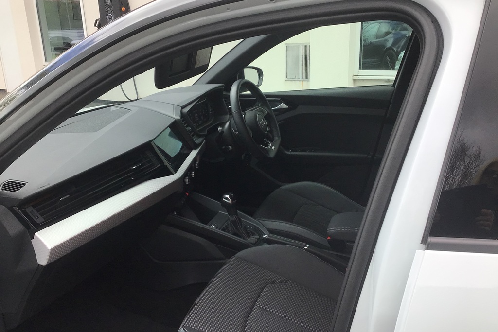 Audi A1 30 Tfsi 110 Black Edition S Tronic DX23XHB White #6