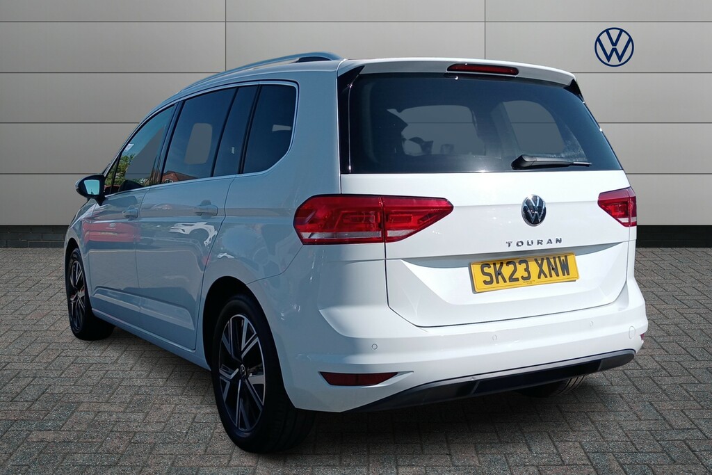 Volkswagen Touran 1.5 Tsi Evo Sel White #3