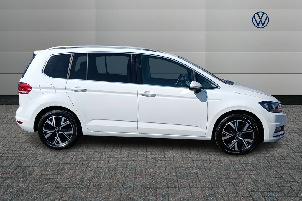 Volkswagen Touran 1.5 Tsi Evo Sel White #4