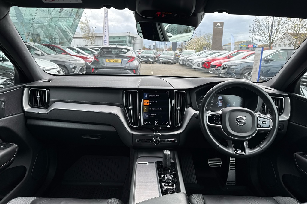 Volvo XC60 B5 R-design Pro Awd KV69YMG Grey #3