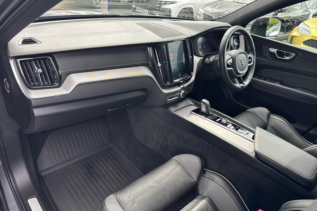 Volvo XC60 B5 R-design Pro Awd KV69YMG Grey #6