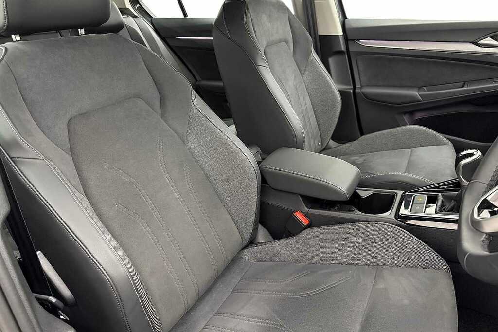 Volkswagen Golf 1.5 Tsi 150 Style DA25TGJ Grey #3